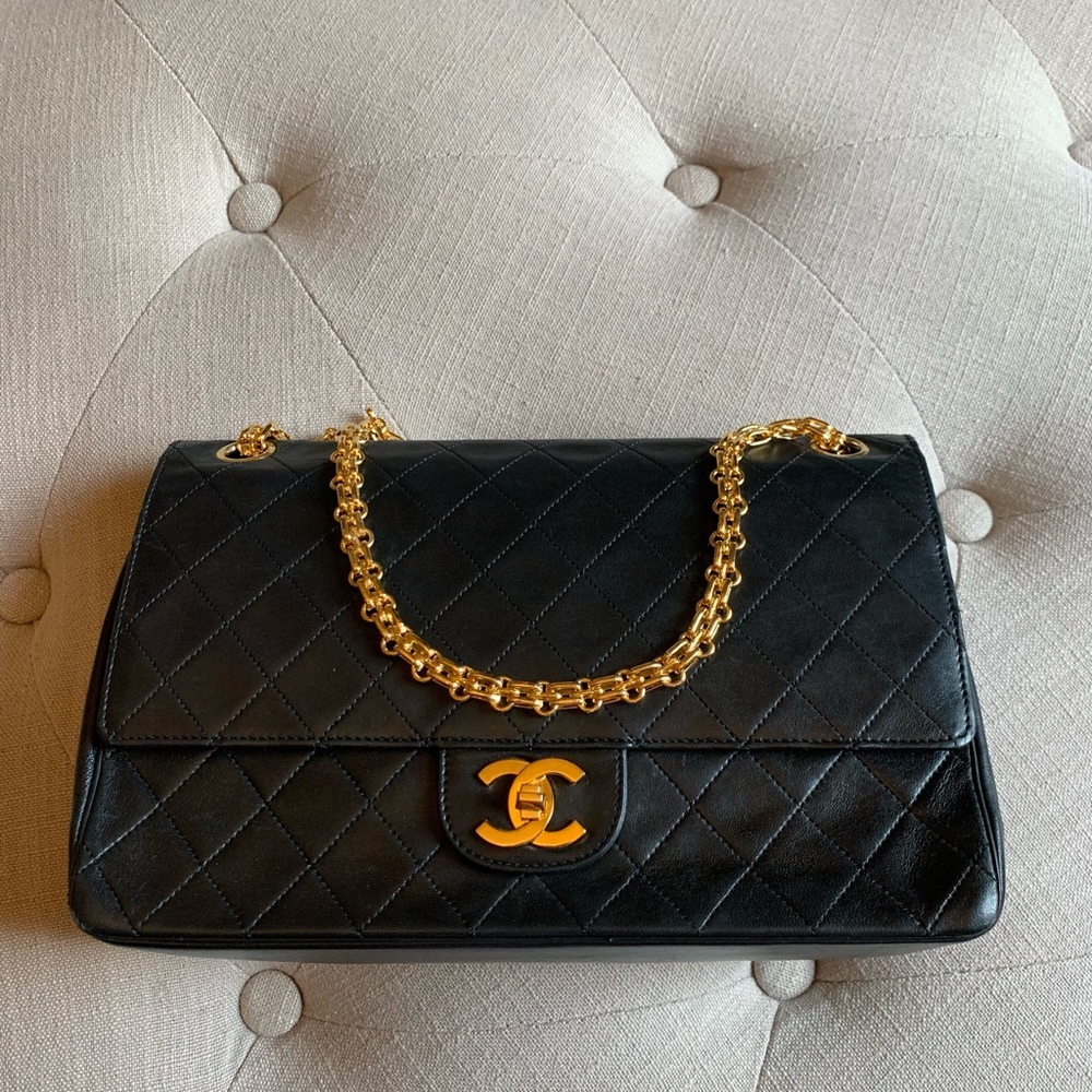 Beautiful Vintage Mademoiselle Chanel Medium Double Flap - Black Lambskin - Picture 2 of 16